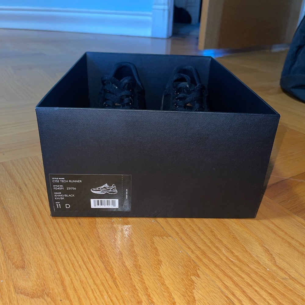 Mens Coach shoes size 11 worn once - Picture 2 of 3